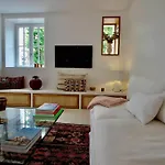 Magnifique Avec Garage En Plein Centre De * Biarritz