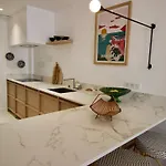 Magnifique Avec Garage En Plein Centre De ビアリッツ