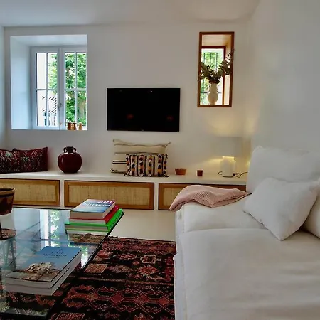 Magnifique Avec Garage En Plein Centre De * Biarriz