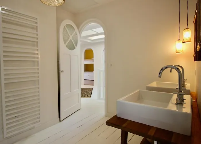 Magnifique Avec Garage En Plein Centre De Villa Biarritz