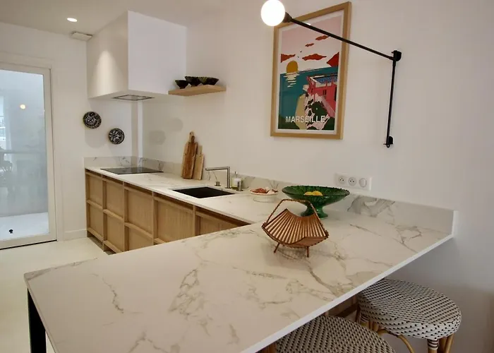 Magnifique Avec Garage En Plein Centre De Biarritz